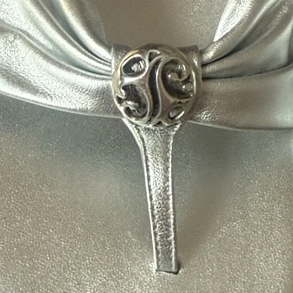 Brighton Silver Sandals Elegant Design - Picture 3 of 8